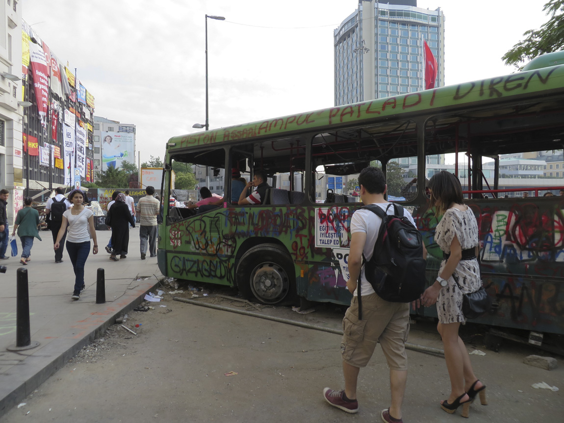 Taksim Square bus
