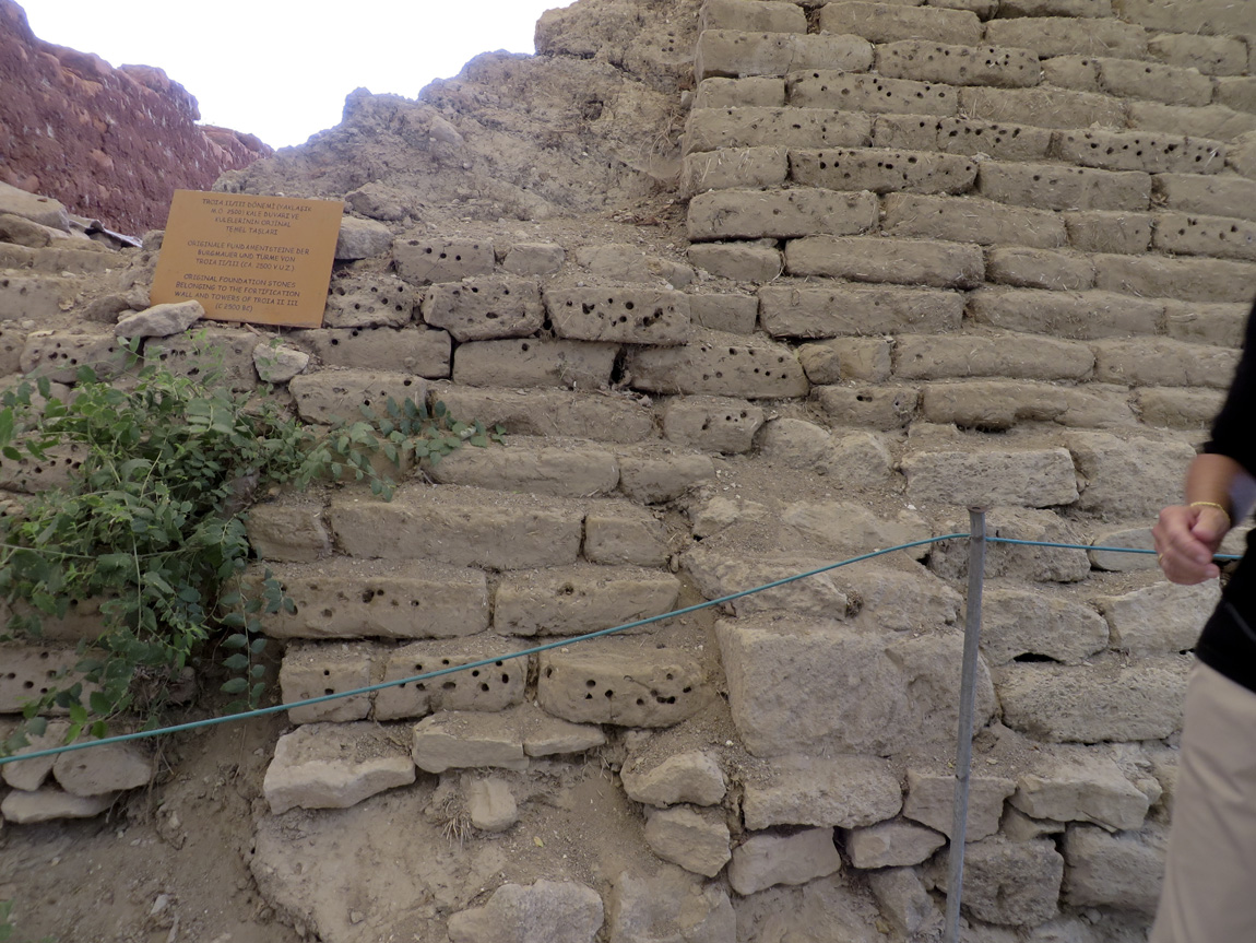 Troia II, III walls