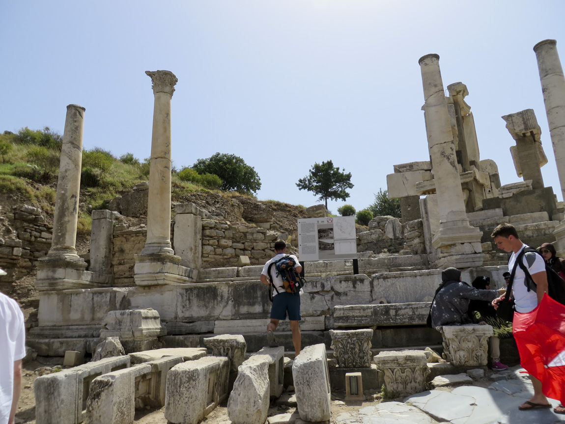 Memmius Monument