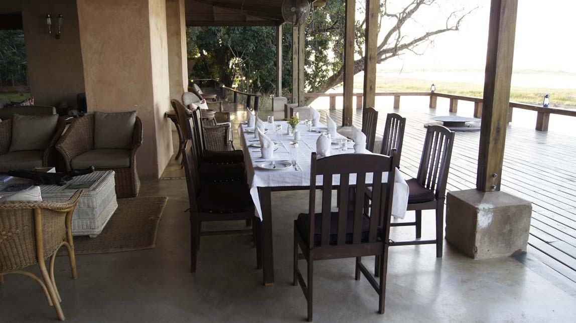 breakfast table breakfast table