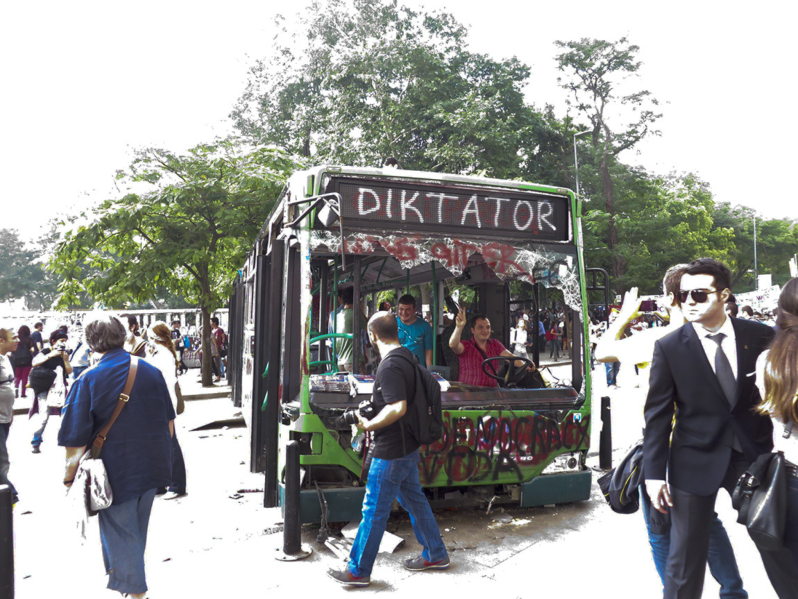 Taksim Square bus