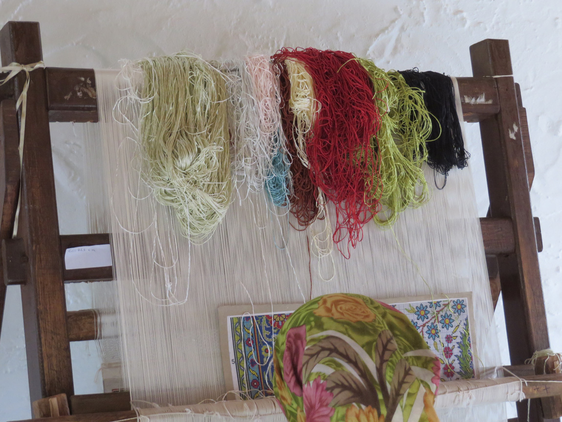 weaving rugs